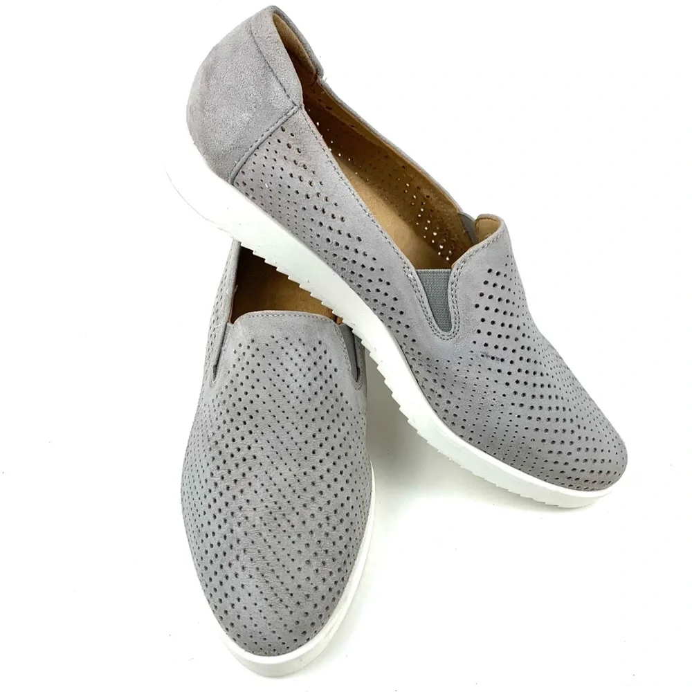 Naturalizer Gray Bonnie Suede Slip On Flats size 8.5